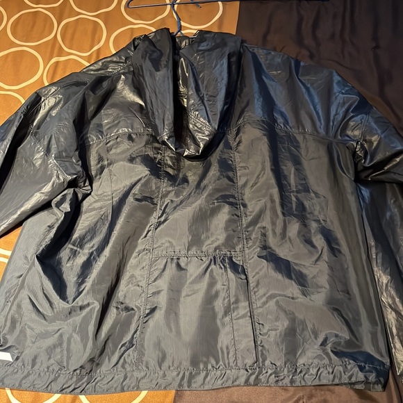 New Balance Black Windbreaker - Picture 6 of 6